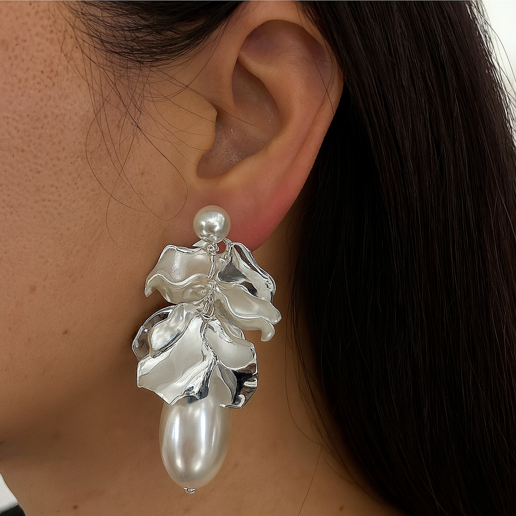 Gorgeous silver & white leaf with pearl earring