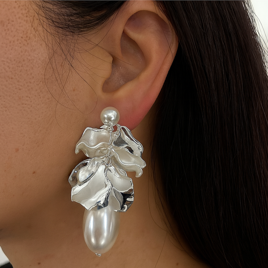 Gorgeous silver & white leaf with pearl earring