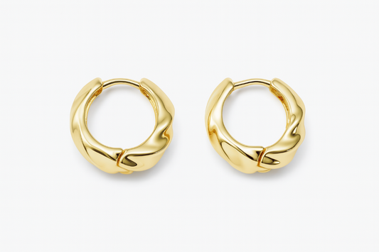 Golden twisted small plug earring
