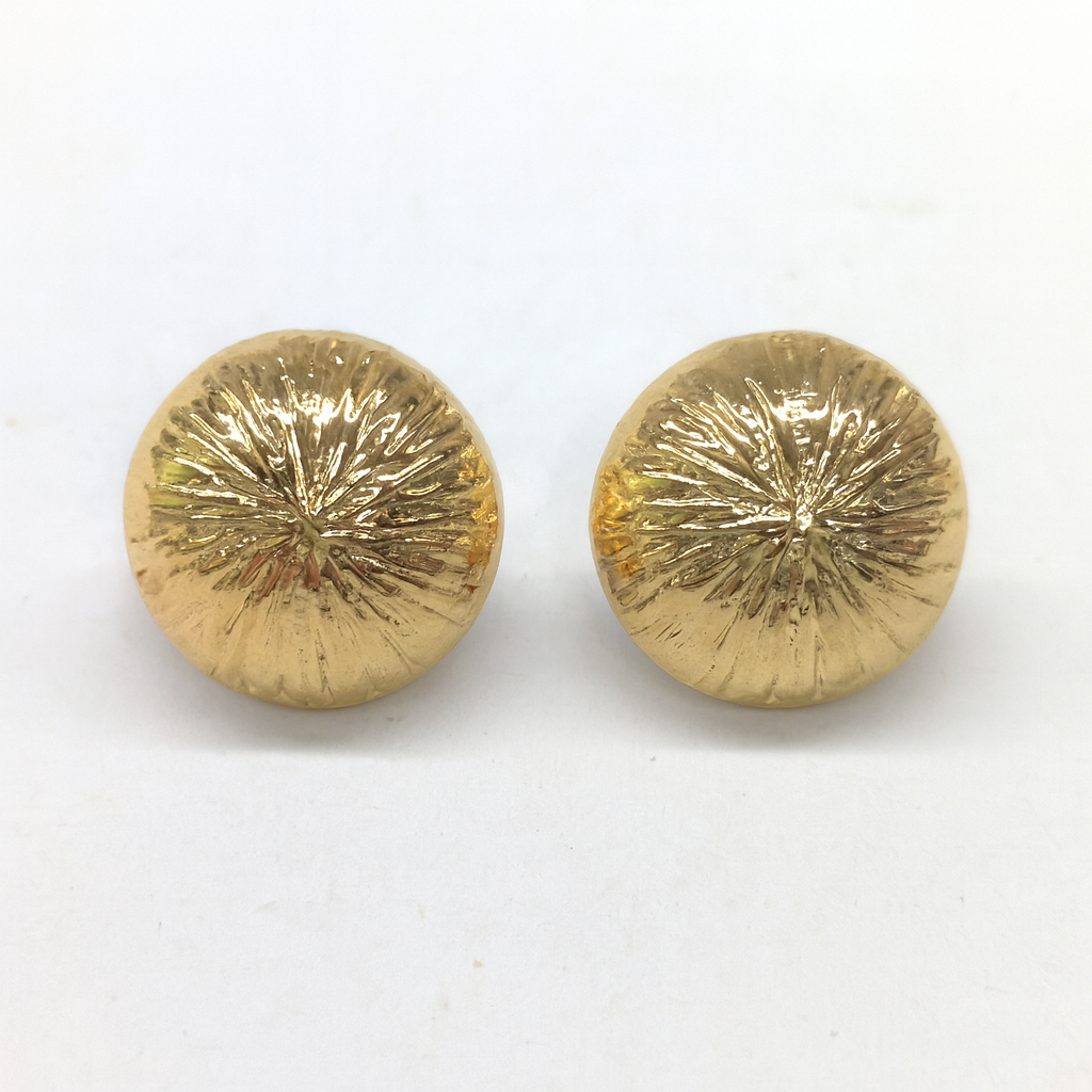 Golden coconut shell stud earring