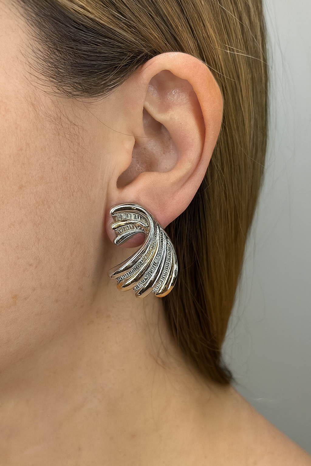 Chunky gold & silver design dangle earring