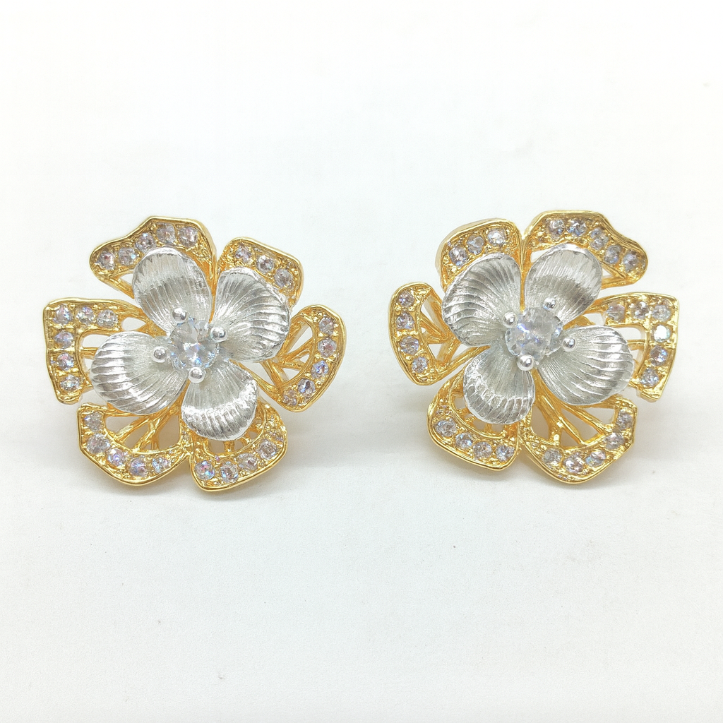 Pretty duo flower glossy stud earring
