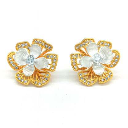 Lovely mat flower stud earring