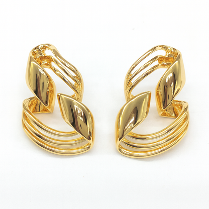 Twisted unique design glossy stud earring