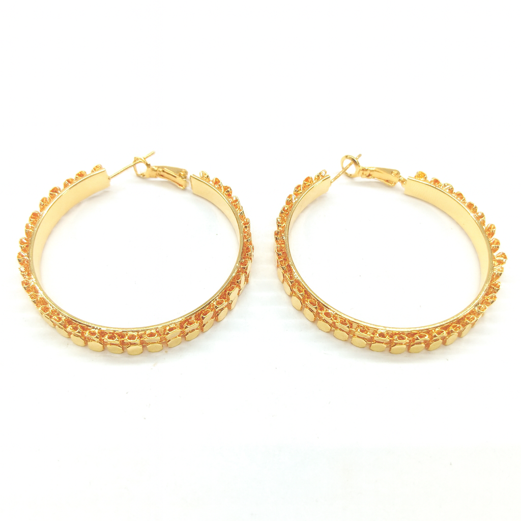 Retro style huggie earring
