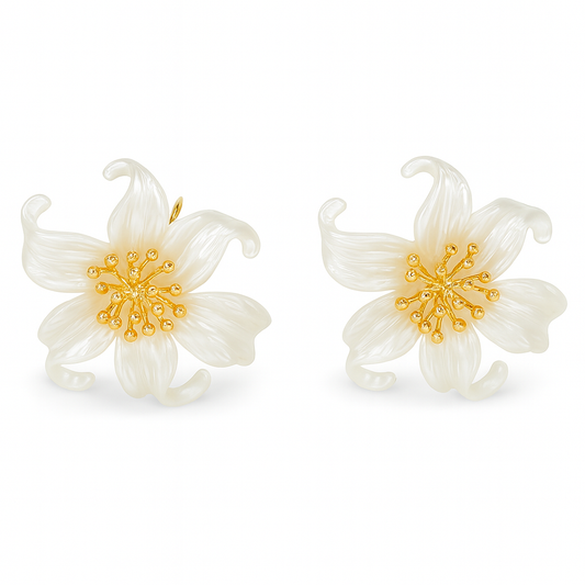 Elegant white flower large stud earring