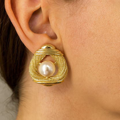Gorgeous golden heart with pearl inlay stud earring