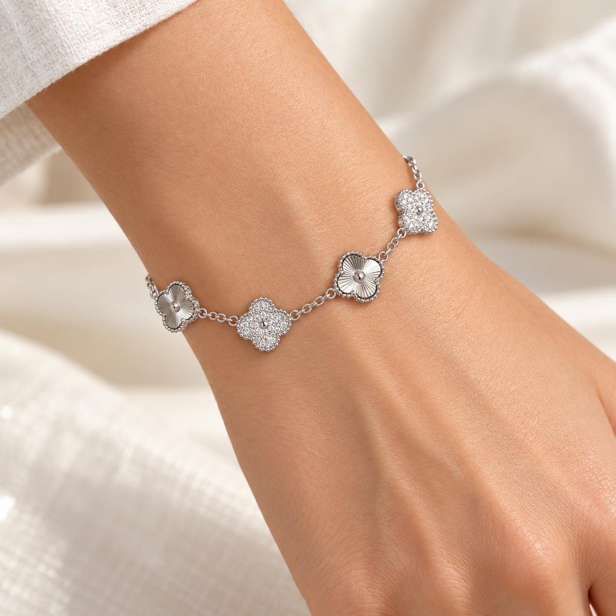 Silver Clover Floral Link Bracelet