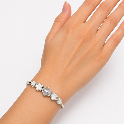 Simple Silver Clover Flower With Diamond Charm Bracelets