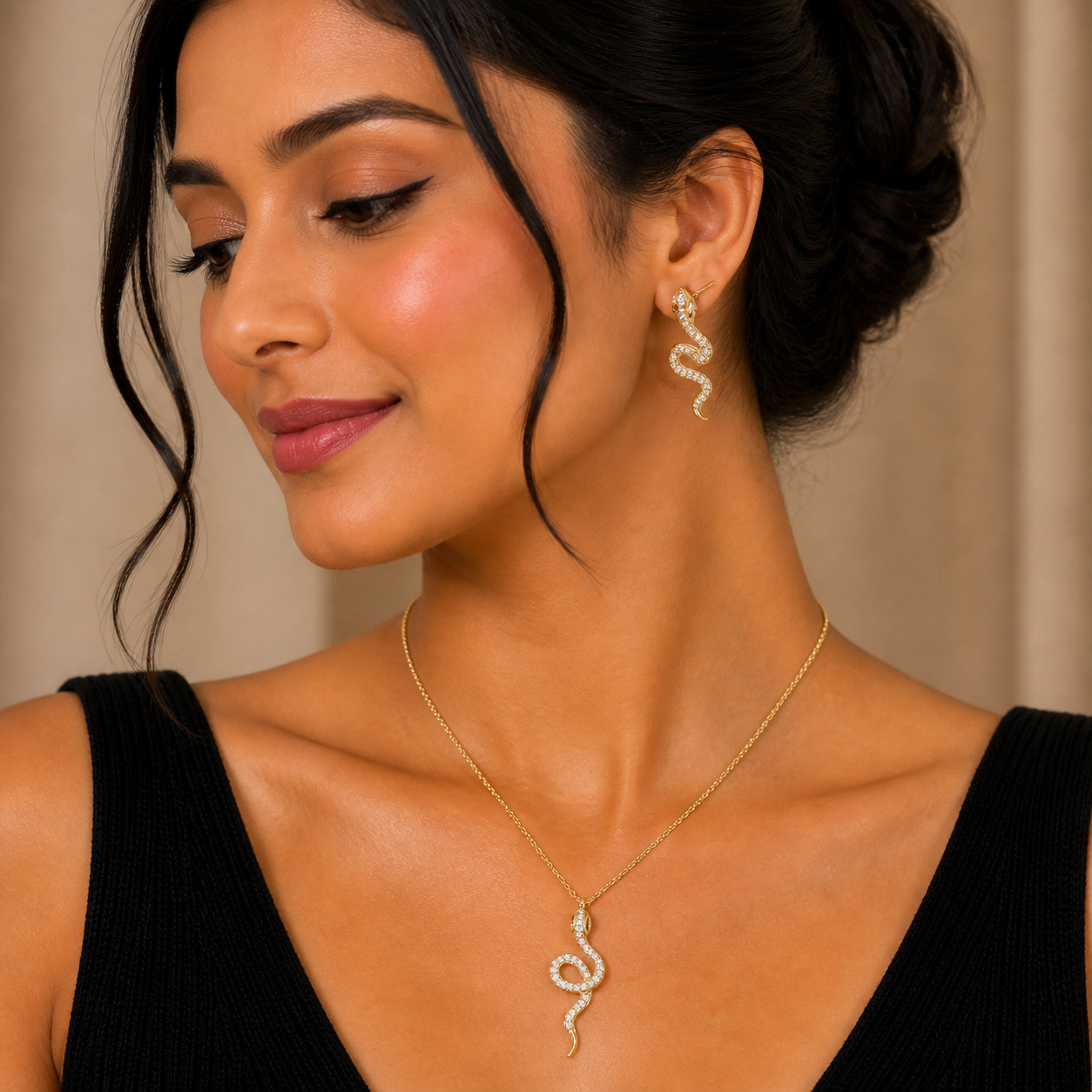 Zirconia Snake Pedant Silver Necklace Set