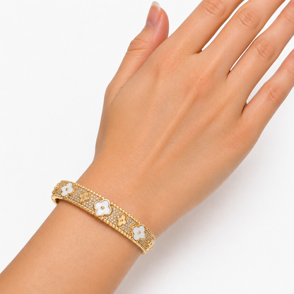Charming Golden Flower Bracelets For Women