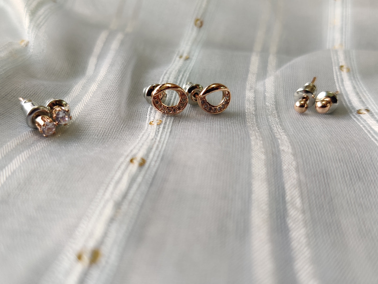 Rose gold shiny stud earring 