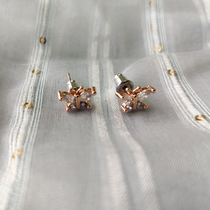 Star Desing stud earring