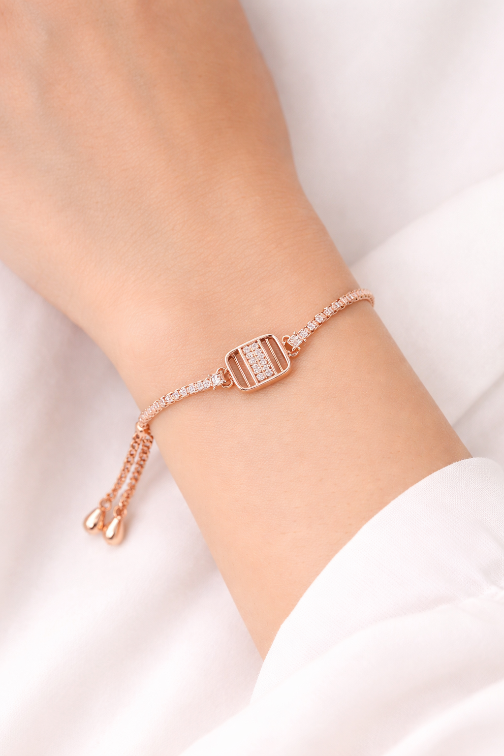 Luxuries Design Cubic Diamonds Rose Gold Bracelets For Girls