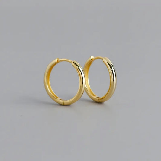 Round hoop earring