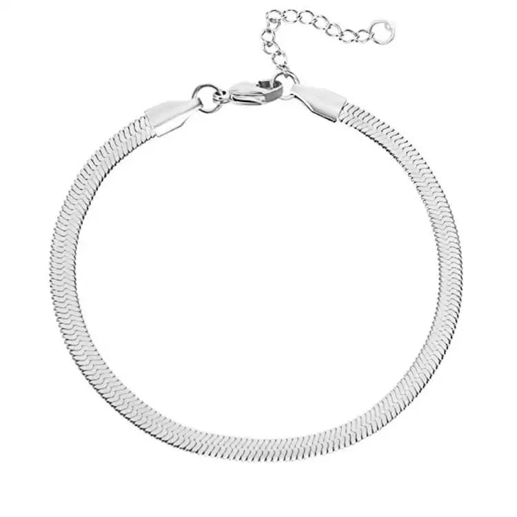 Silver chain design bracelet