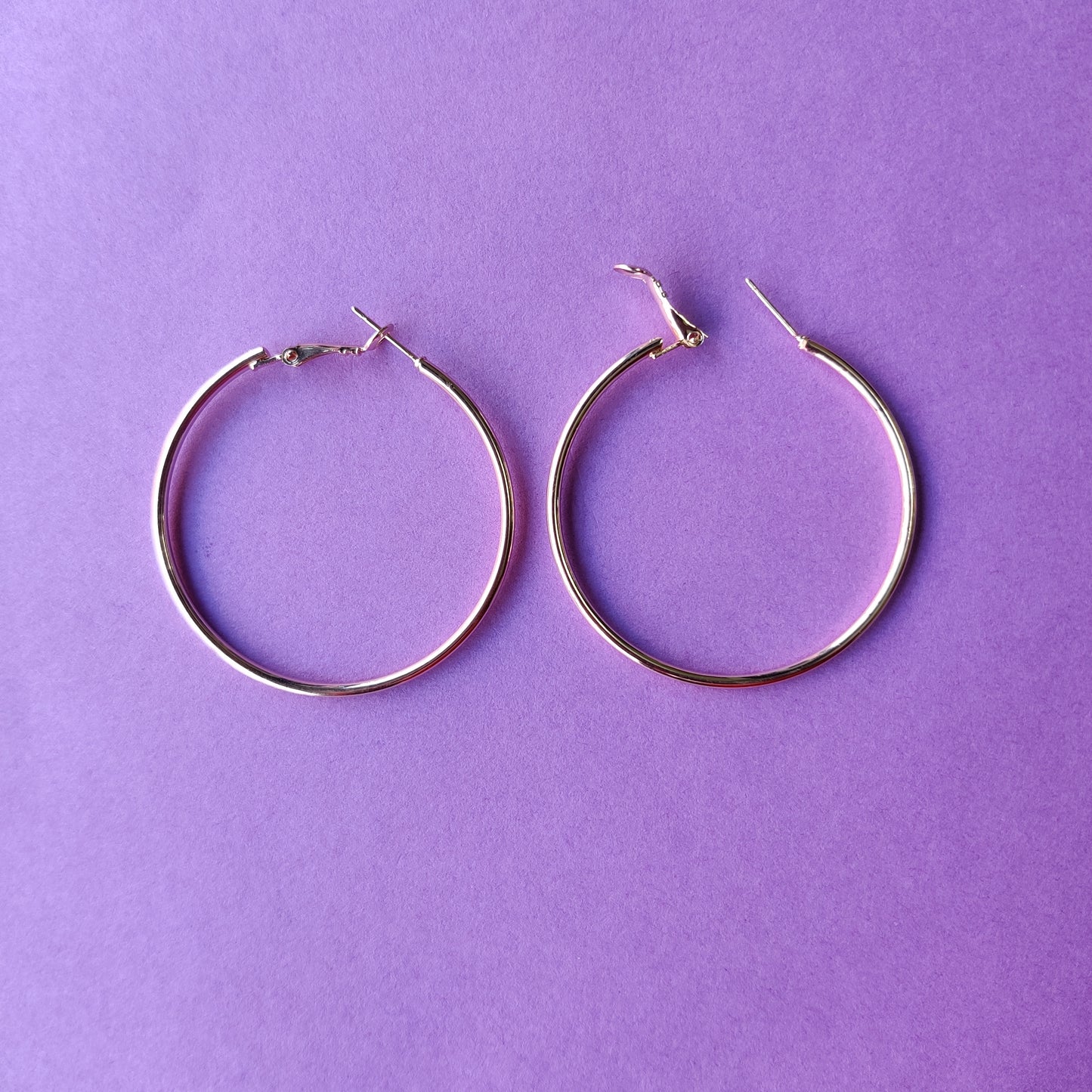 Rose gold large hoop earring