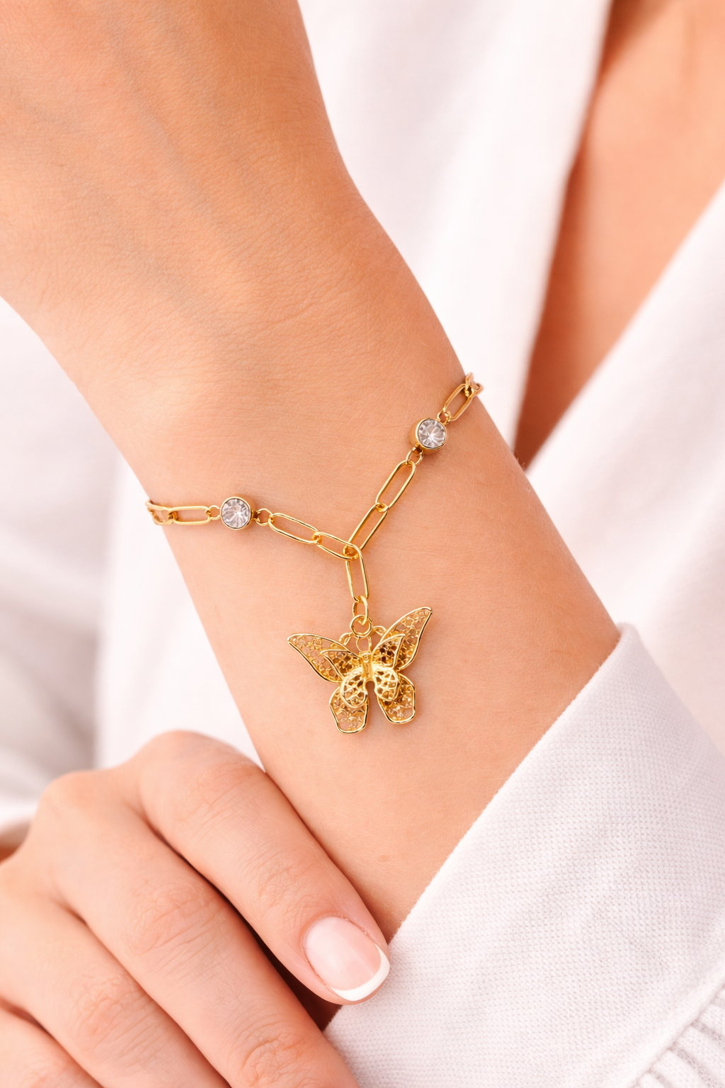 Beautiful butterfly hang gold chain bracelet