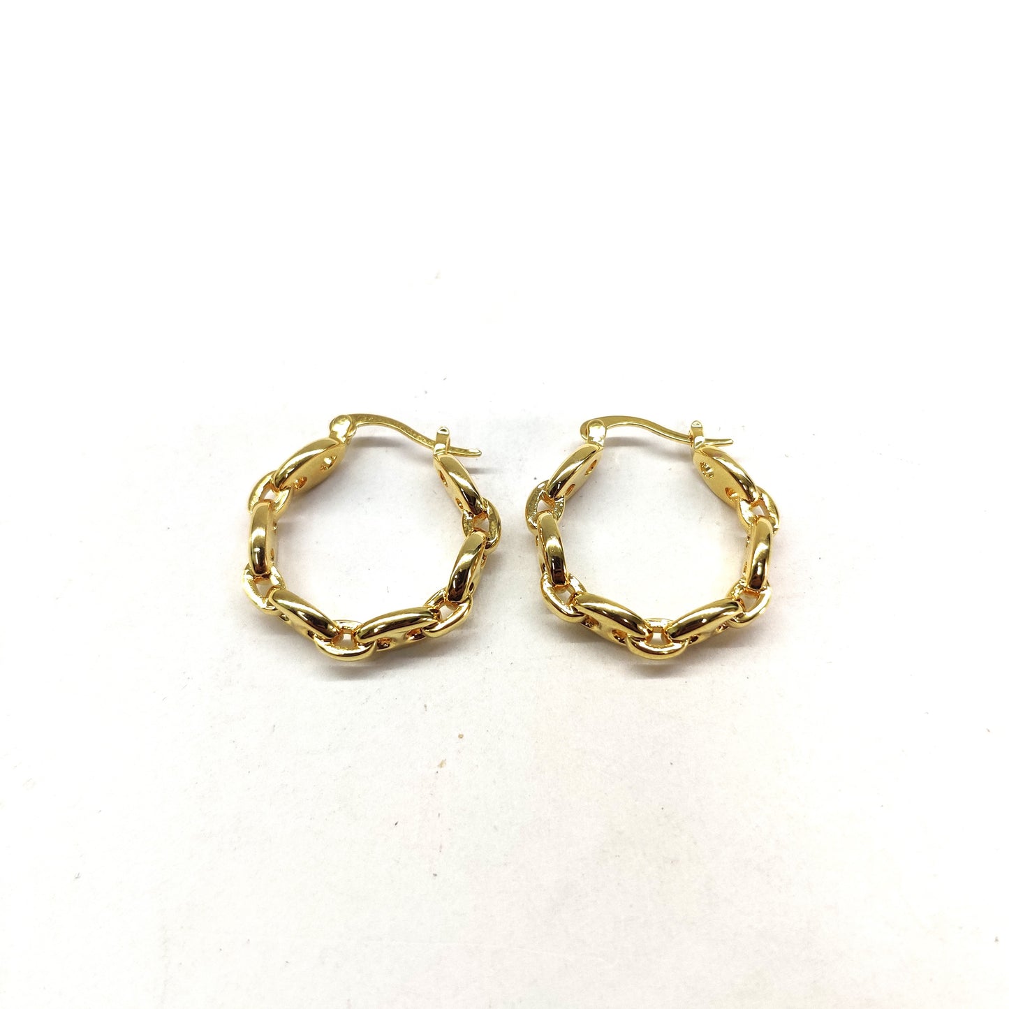 Miny gold twisted dangle hoop earring