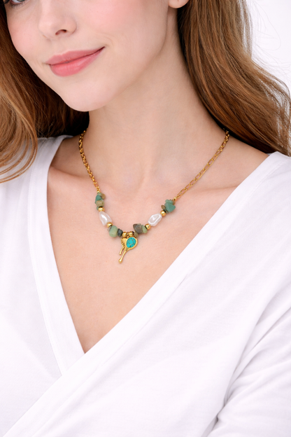 Druzy stone and mother of peals gold necklace