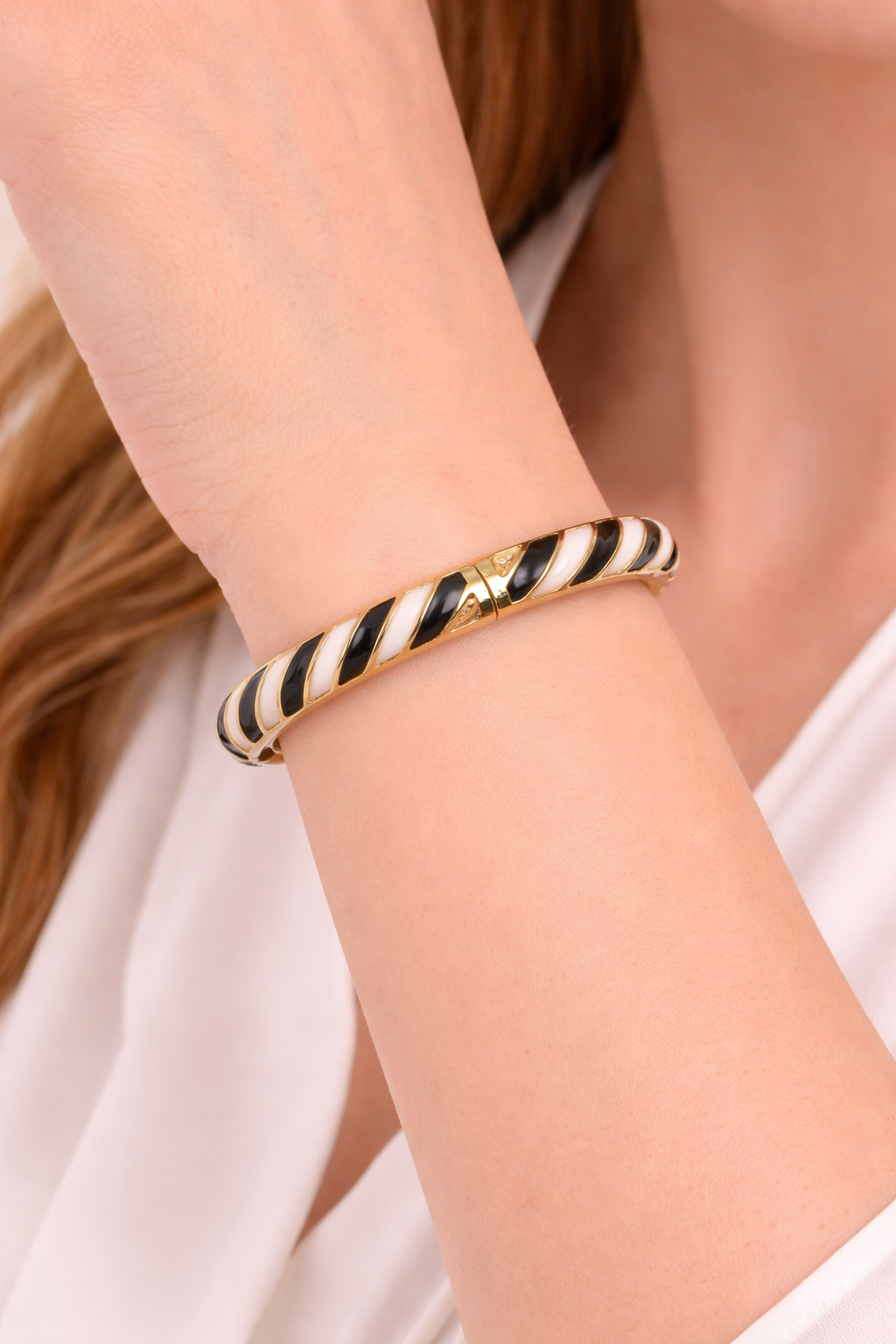 Black And White Colour Bracelet for Girls