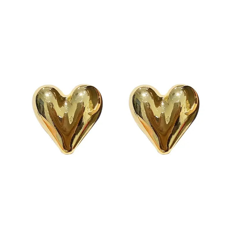 Glossy gold heart earring stud 