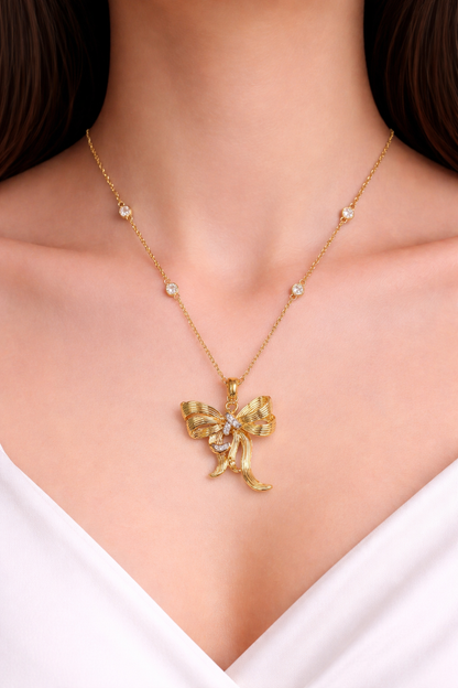 Bow Gold Pendant Necklace