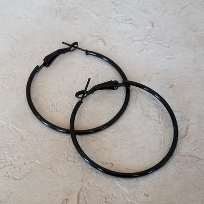 Black medium hoop earring