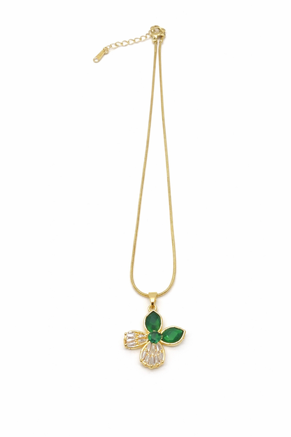 Gold Chain With Pretty Flower Pendant For Women