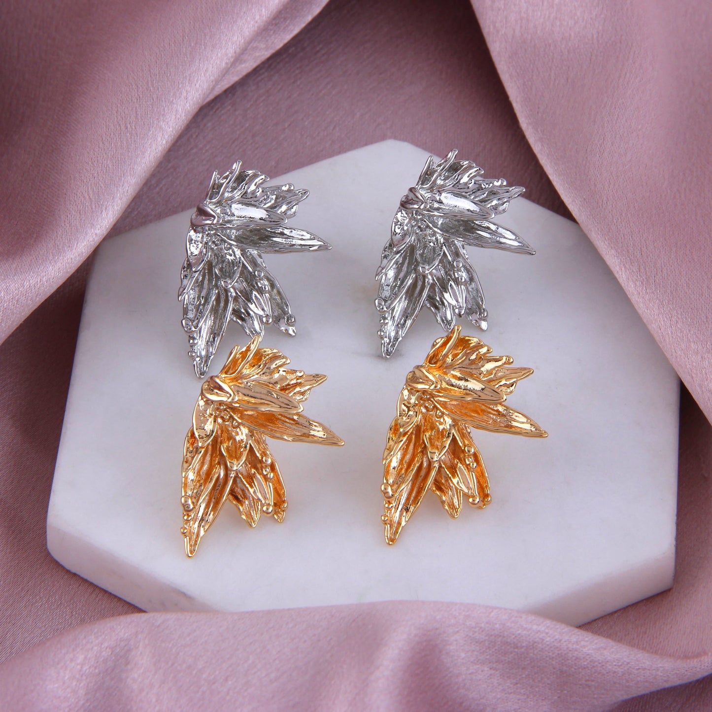 Gold plated Flower design earring stud