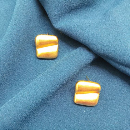 Rectangle Shape Wave Style Stud Earring