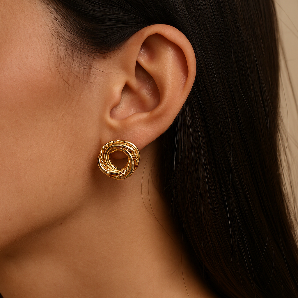 Glossy small circle twisted stud earring