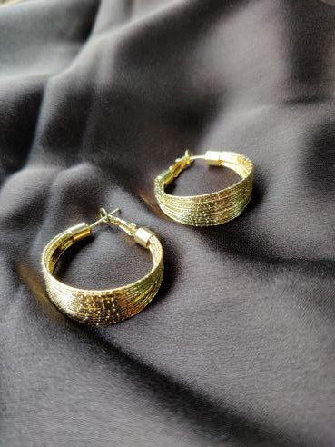 Shinny circle trendy hoops