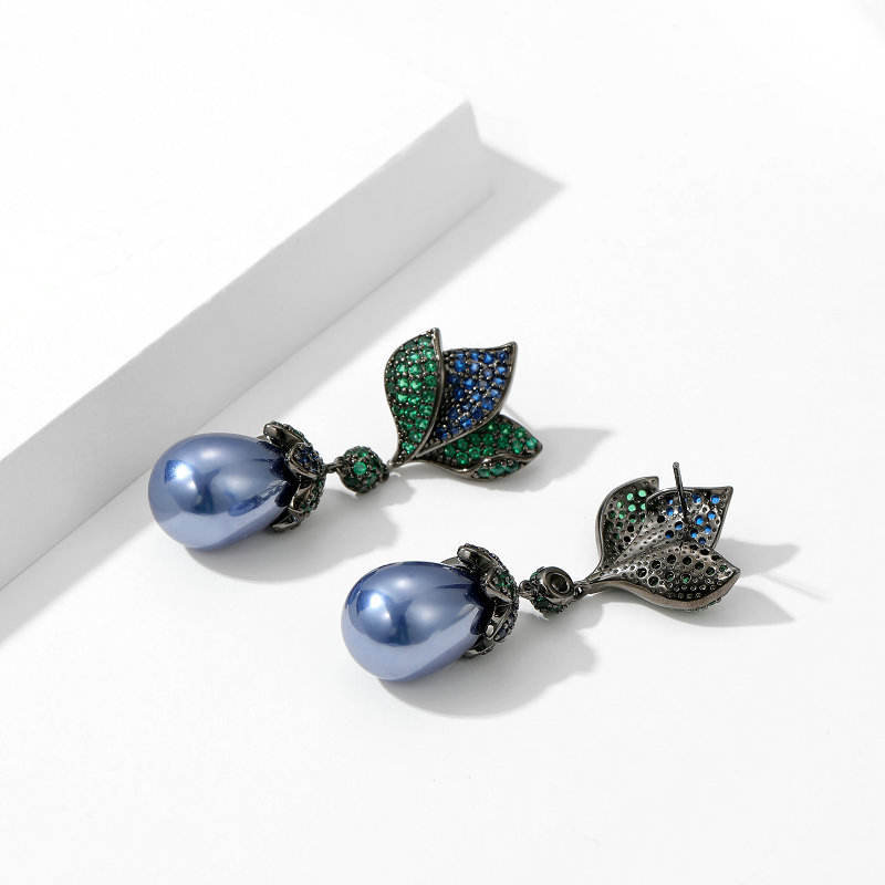 Leaf Style Green Clour Cubic Diamonds With Blue Pearl Dangle Earring