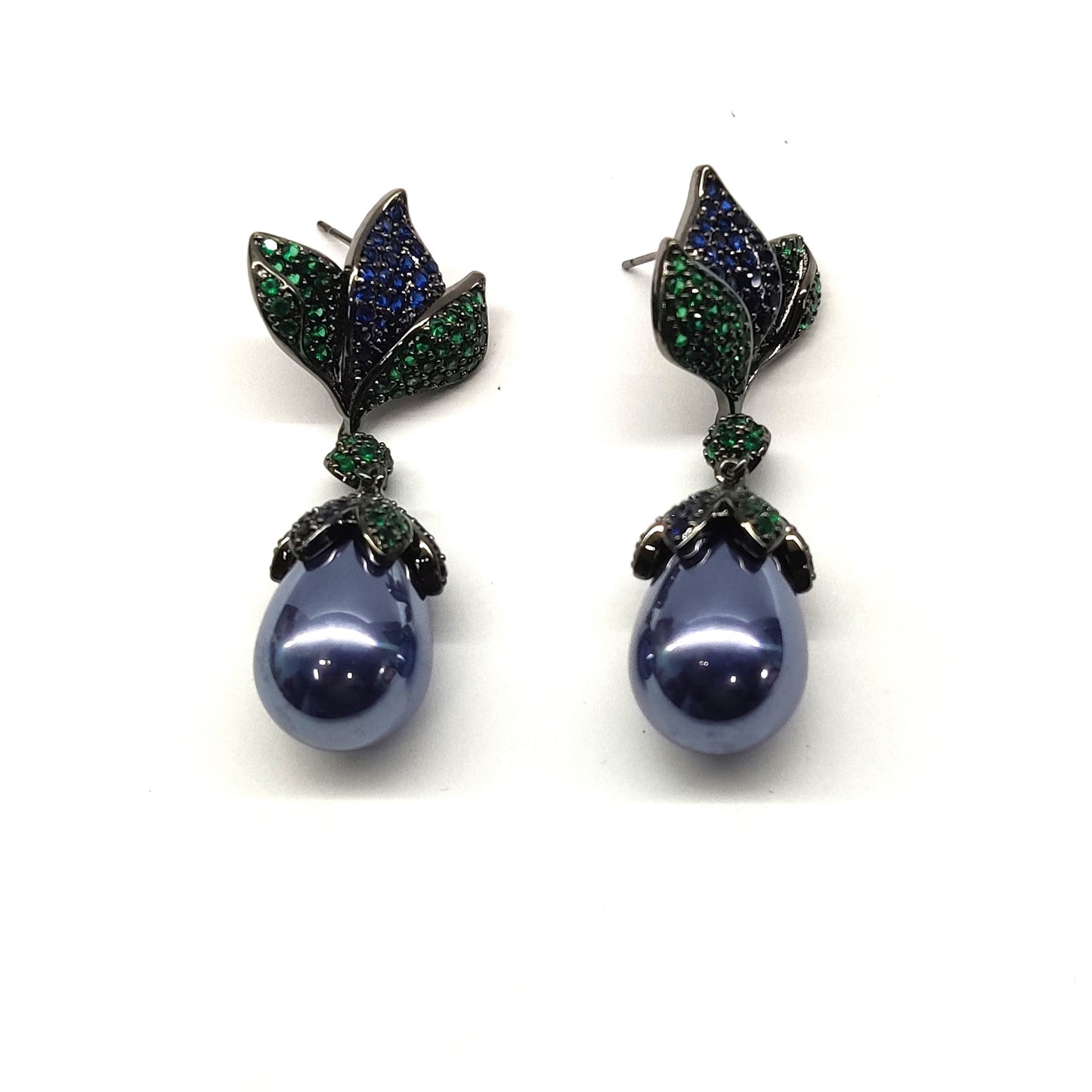 Leaf Style Green Clour Cubic Diamonds With Blue Pearl Dangle Earring