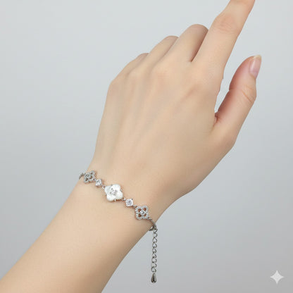 Luna Bloom Crystal Bracelet