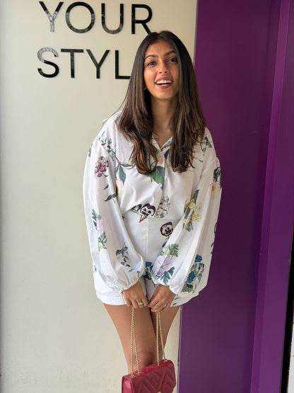 Bloon hand white colour one piece