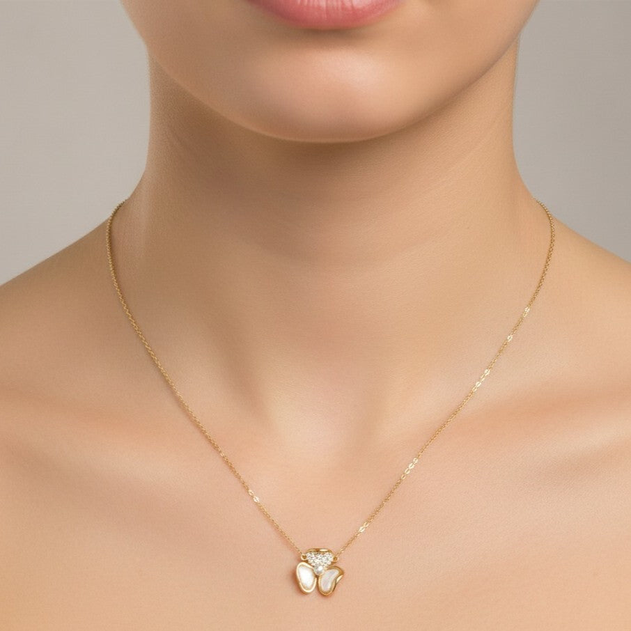 Petite Pearl flower Necklace
